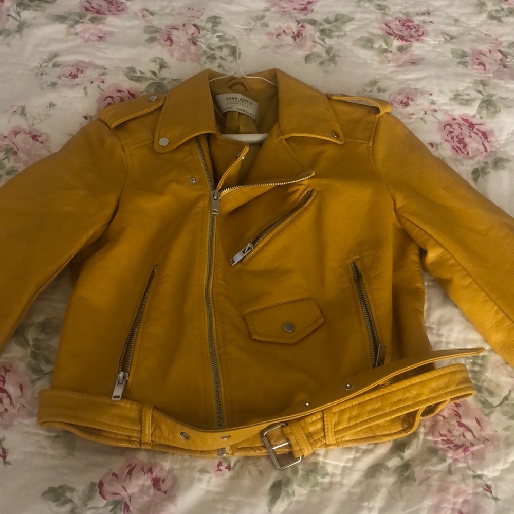 Leather jacket - Picture 3 of 5